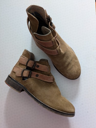 Levis tan suede ankle - boots, uk