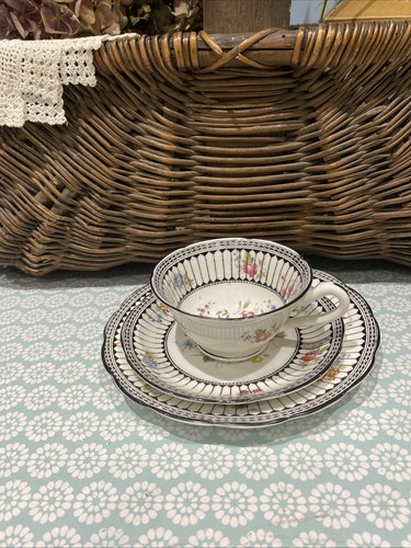 Old english grosvenor - old,