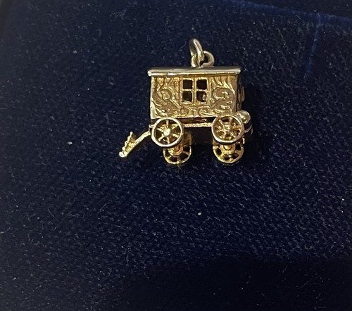 9ct gold caravan - gold, charm