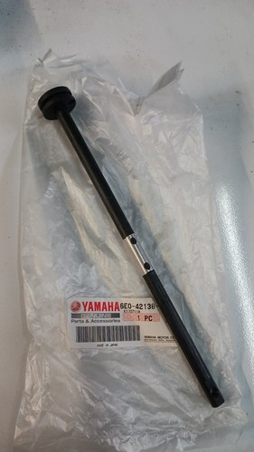 Yamaha outboard engine - engine, tiller