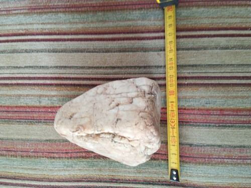 Large piece quartz rock - of,