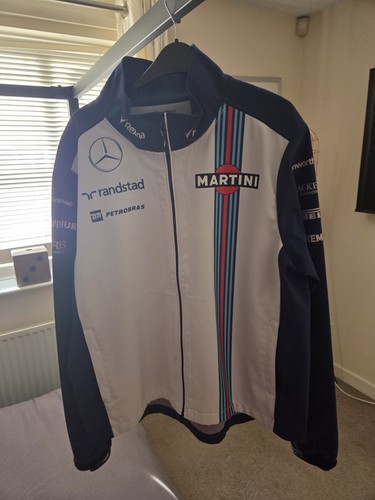 Williams martini racing pit - martini,