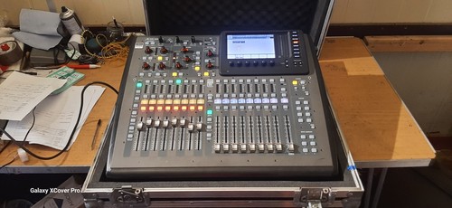 Behringer x32 compact - x32, digital