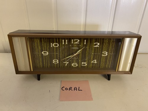 Vintage 1970s clock - clock, coral