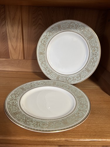 Two royal doulton - two, green