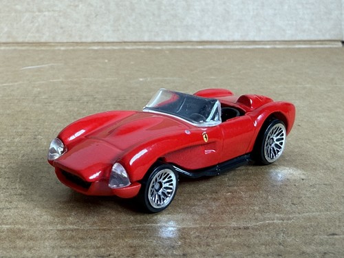 Hot wheels ferrari - hot,