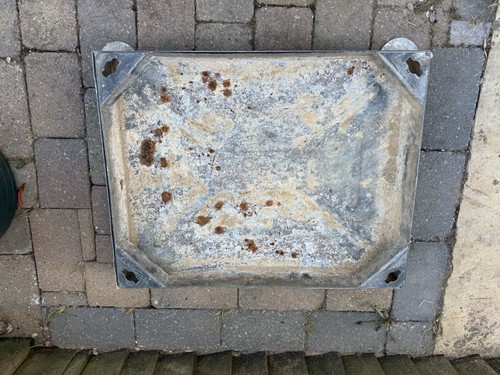 Galvanised recessed manhole - galvanised,