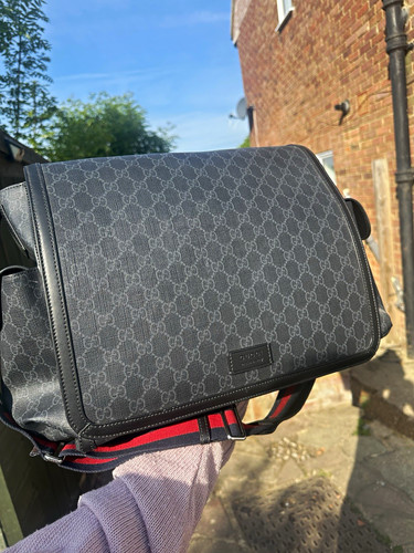 Gucci monogram messenger - gucci,