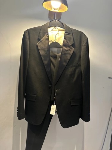 Mens black two piece dinner - two,