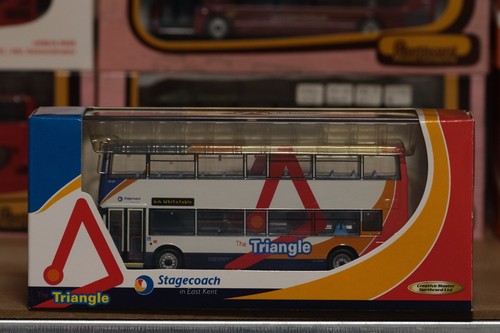Cmnl ukbus 1019 76 - cmnl,