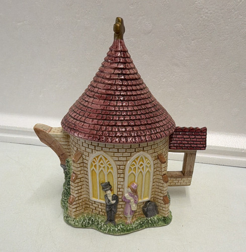 Leonardo ceramic house - leonardo,