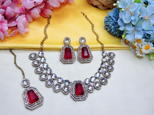 Maroon indian bollywood - maroon,