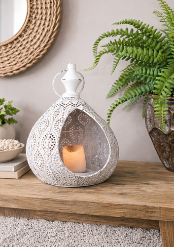 White moroccan style - style, lantern