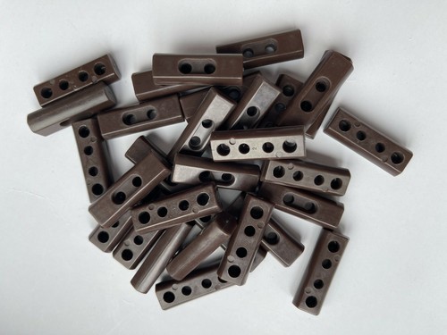 31mm brown plastic toggle - x,