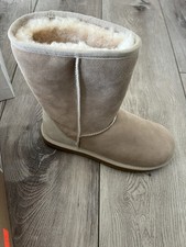UGG. Brand New Women's