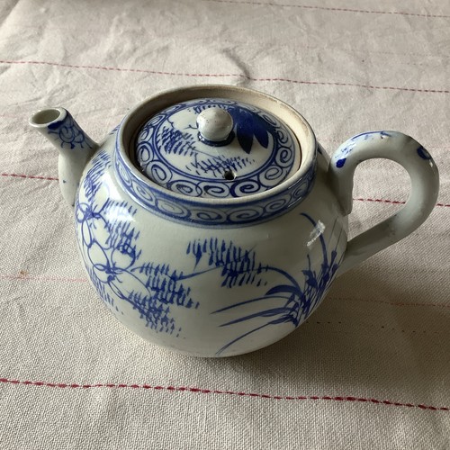 Antique chinese blue and white - blue,