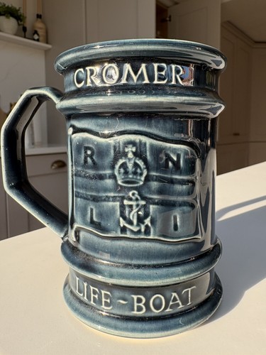 Holkham pottery mug vintage - holkham,