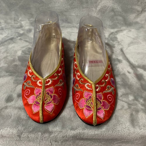 Traditional chinese red - chinese,