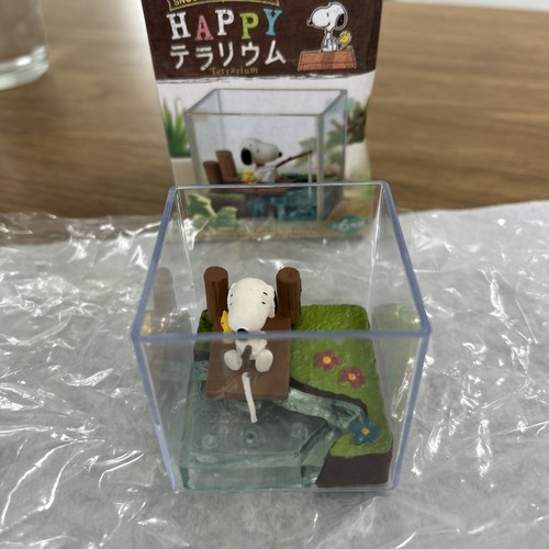 Snoopy peanuts figure rememt - peanuts,