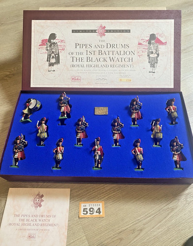 Britains 5196 pipes drums - britains,