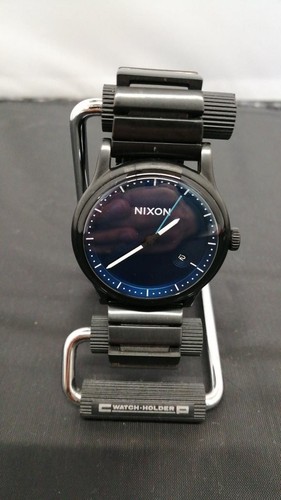 Nixon watch glassy used - nixon,