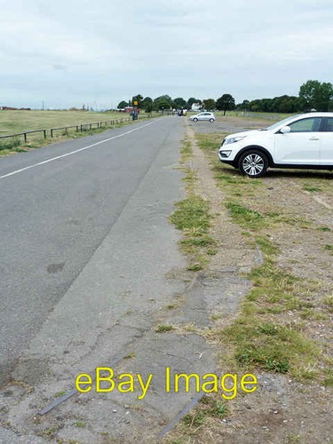Photo 6x4 remains barrage - remains, of