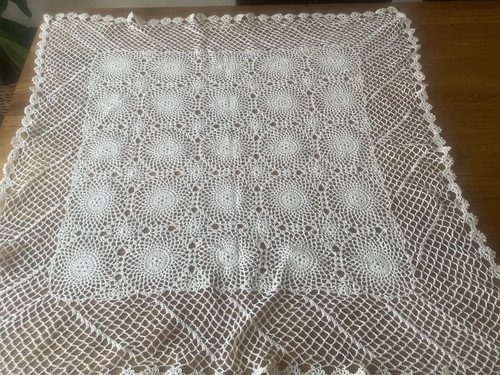 Vintage white crocheted square - vintage,