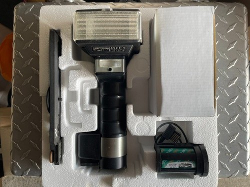 Metz flash bracket - flash,