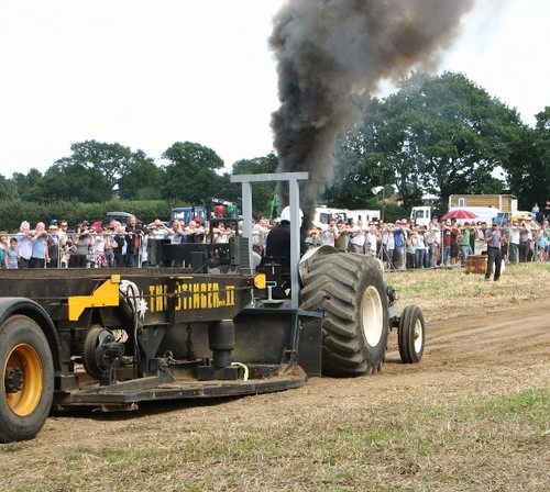 Photo 6x4 tractor - photo,