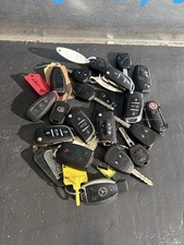 20x Various Car Key Fobs