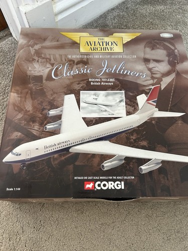 Corgi aa32903 boeing - corgi, 707-336c