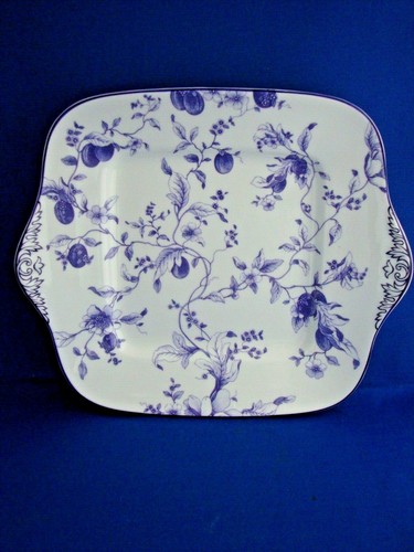 Wedgwood bicentenary blue - blue, plum