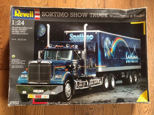 Revell model truck - 1/24,