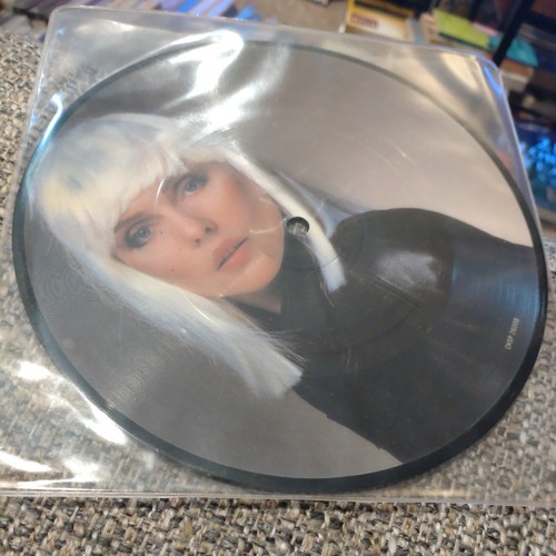 Blondie island lost - blondie, of