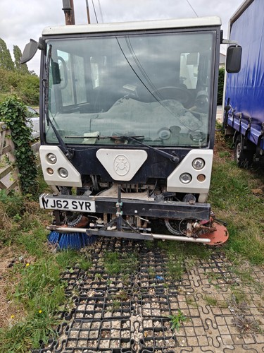 Scarab minor road sweeper - scarab,