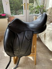 Voltaire Adelaide Close Contact Dressage Saddle 17.5