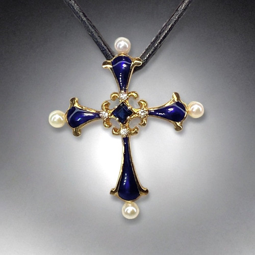 Antique style pendant - style,