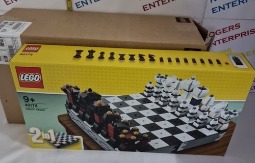 Lego iconic chess set - in,
