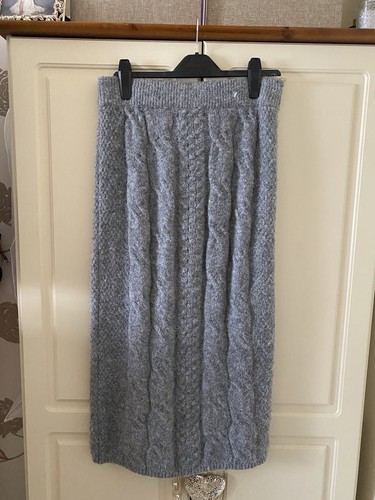 Grey cable knit midi - 💗f&f,