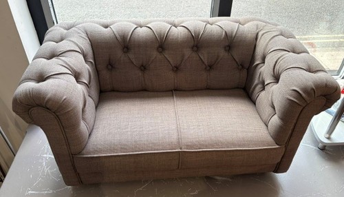 Chesterfield pet sofa window - pet,
