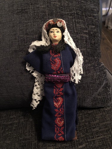 Vintage asian doll wood base - vintage,