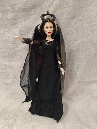 Disney maleficent royal - disney,