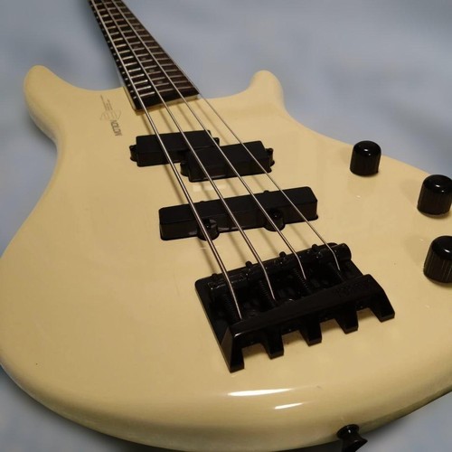 Yamaha motion bass - yamaha,