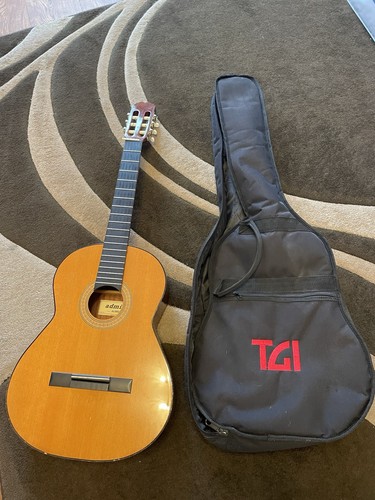Classical acoustic guitar - acoustic,