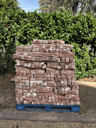 1000 reclaimed red stacker - red,