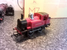 OO GAUGE HORNBY 0-4-0 RED LOCO