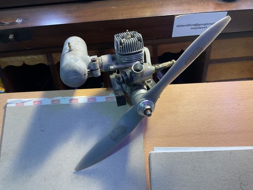 Model aircraft glow engine - aircraft,