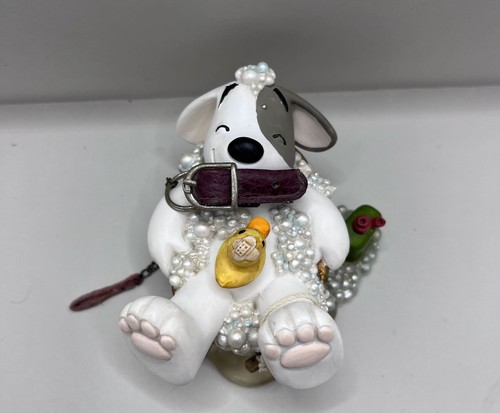 Lost dog figurine fleas on - lost,