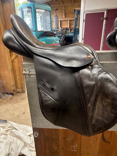 Albion jump saddle black - albion,