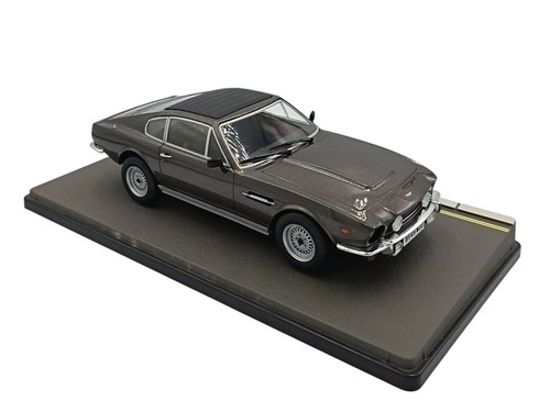 Aston martin time - martin, v8